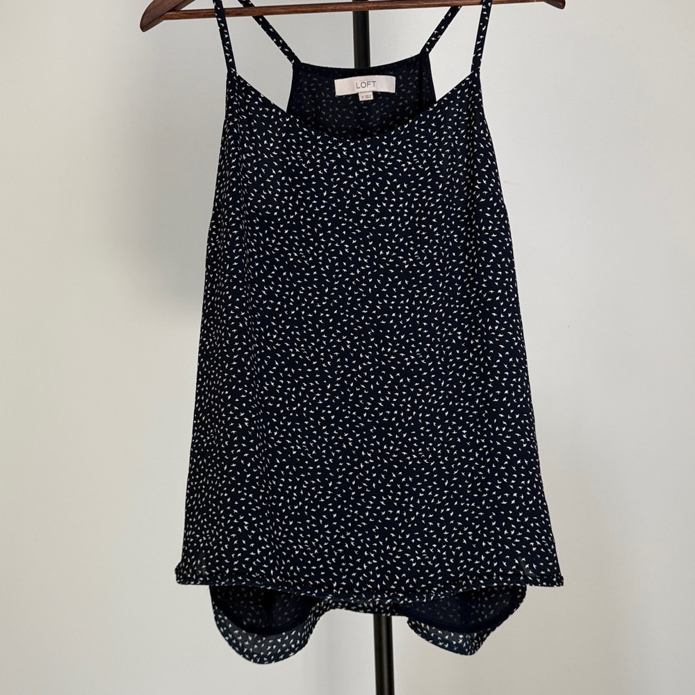 Ann Taylor Loft Navy Bird Print Flows Tank. Size M - Picture 4 of 7